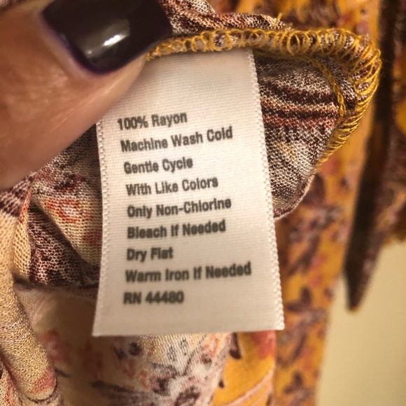 Wonderly Yellow Romper Sz-XL - Picture 9 of 9